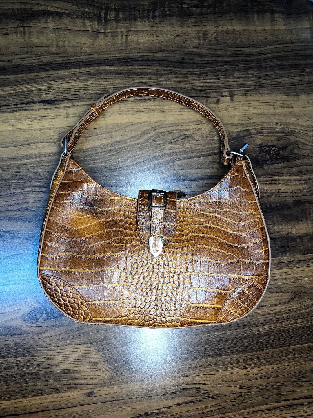 کیف زنانه چرم طبیعی ارغوان کد ۳۰۳